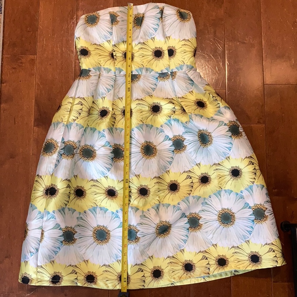 Chi Chi London Structured Bandeau Sunflower Dress - Picture 11 of 12